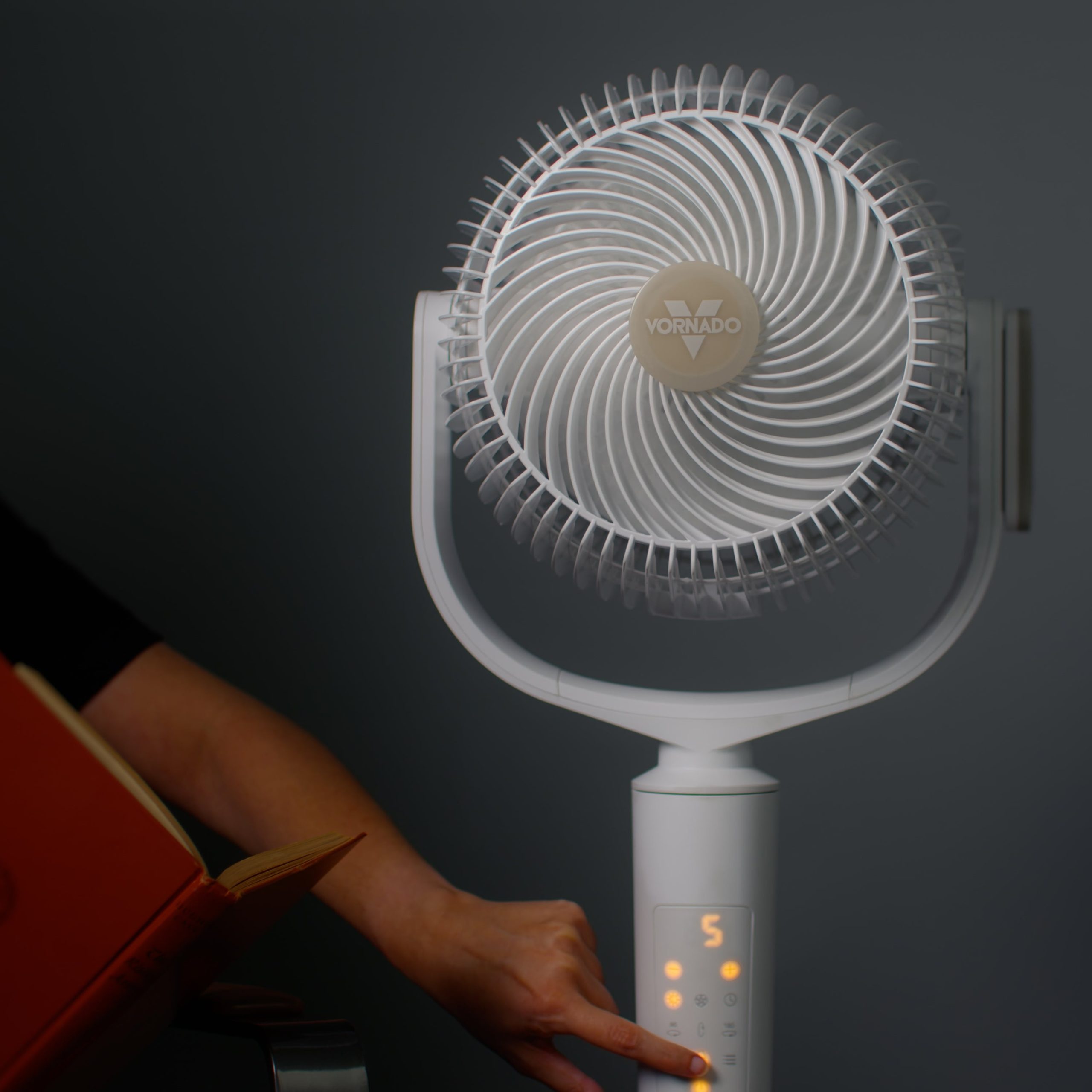 EOS 9S High-Velocity OmniWave Stand Circulator - Image 8